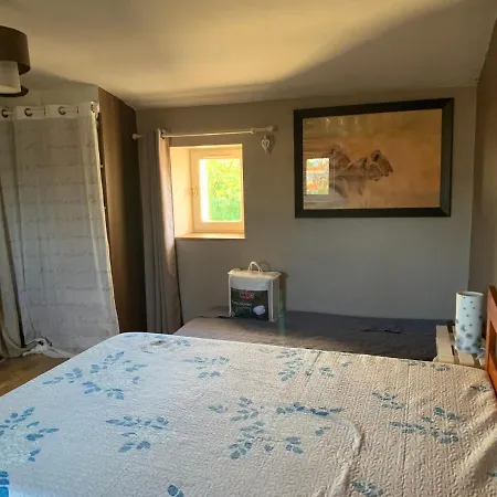 Prázdninový dům Les Mirabelles *